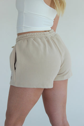 ‘Lash Artist’ Shorts